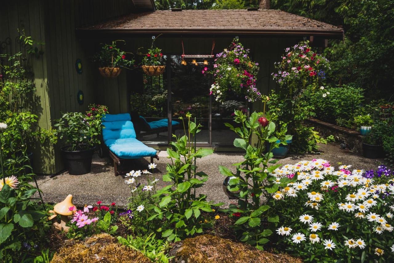 Misty Meadows Bed & Breakfast 3*